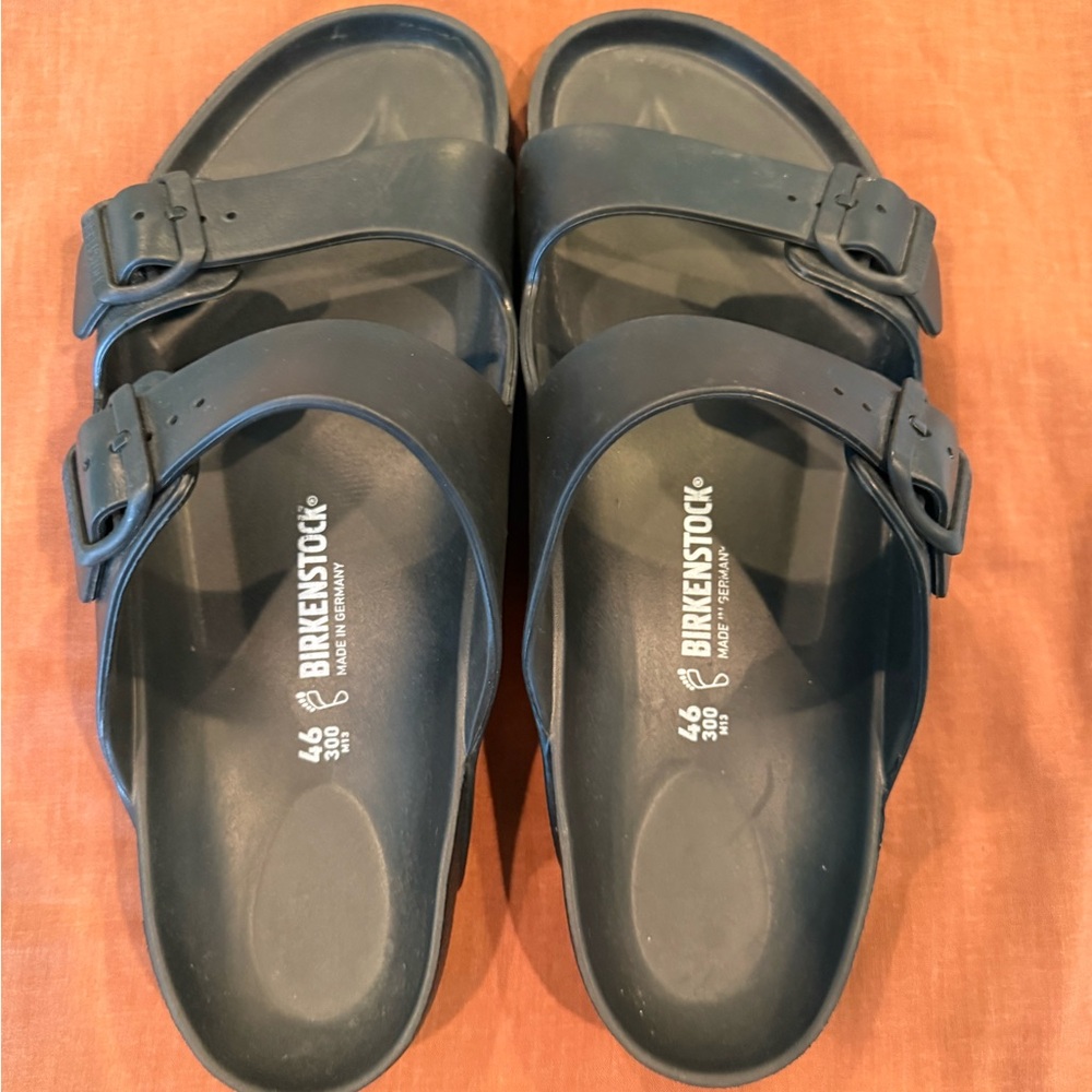 Gently used Birkenstock Arizona Essentials Eva Black in color Slide Sandals